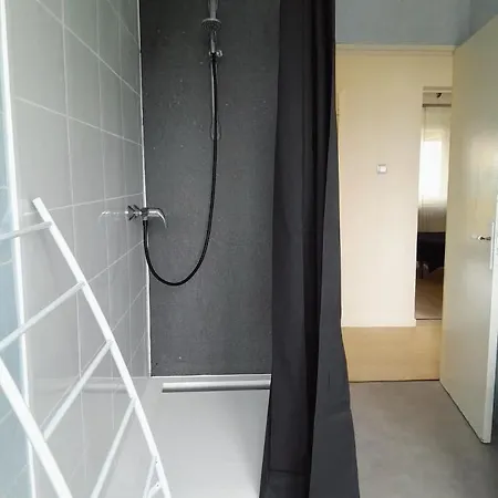 Eden Apartment *